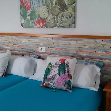 Estudio La Calzada Apartment